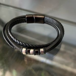 Very nice men bracelet